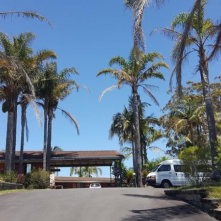 Tabourie Lake Motor Inn Exterior photo